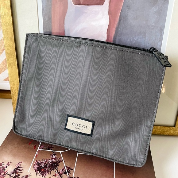 Gucci Other - Gucci‎ Beauty Zip Cosmetic Bag